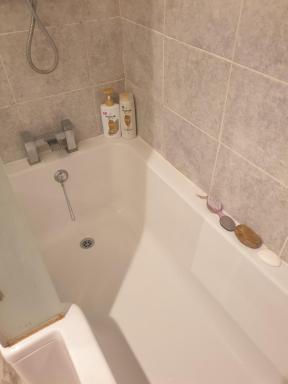 Harry Potter theme Double room in shared house - Housity