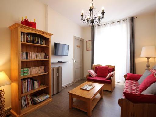 Appartement T3 au Mont-Dore, Centre, 3 étoiles, balcon, ascenseur, WIFI, proche Thermes et navette ski - FR-1-608-17 - Housity