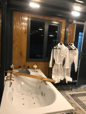 Nirvana Bungalov - Housity