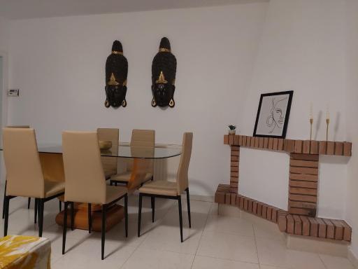 Gran casa cerca de la playa - Housity