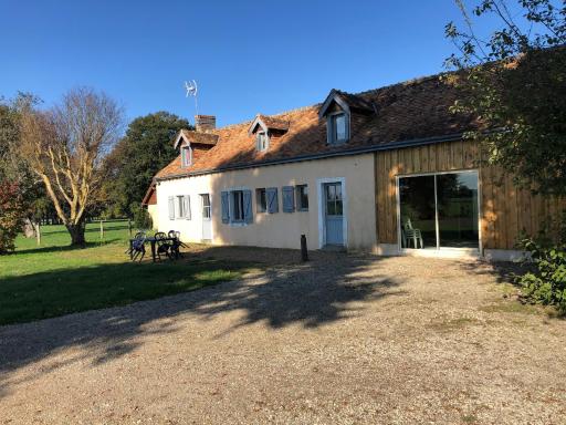 Longère rénovée proche du Mans avec jardin et salle de jeux - FR-1-410-248 - Housity