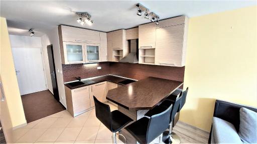 Apartment Bratislava with large balcony - Housity