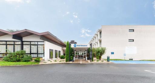 Best Western Porte du Forez - Housity