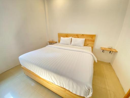 Urbanview Hotel Medio Inn Palu by RedDoorz - Housity