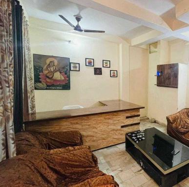 OYO K. K HOTEL - Housity