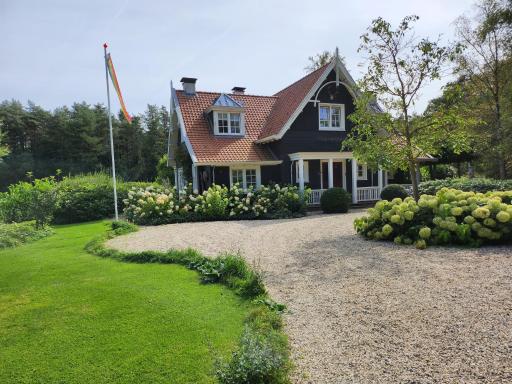 Huize Koempoelan - Housity
