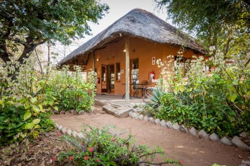 African Sunsets (Bophirimo Self-Catering Guest House) - Housity