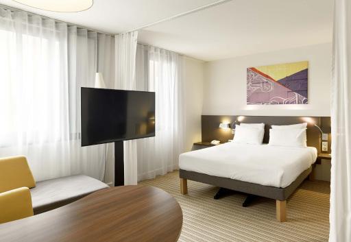 B&B HOTEL Paris Grand Roissy CDG Aéroport 4 étoiles - Housity