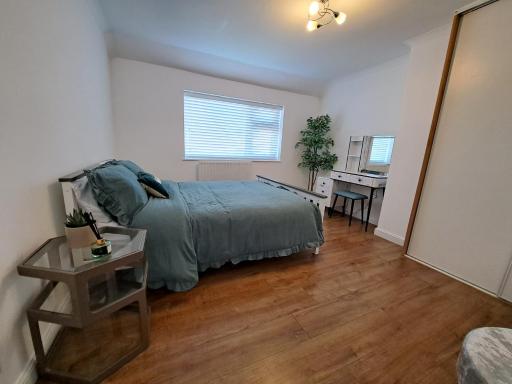 GATWICK HOUSE - Housity