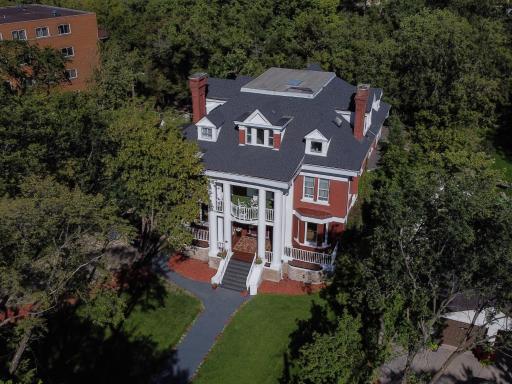 No. 5 East - Housity