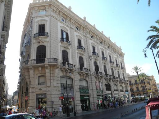 Prince Moncada - Housity