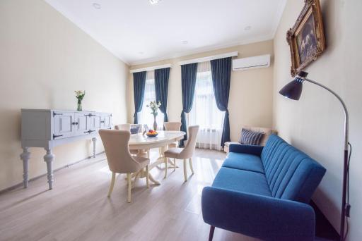 Old Town-Booking Apartment - Housity