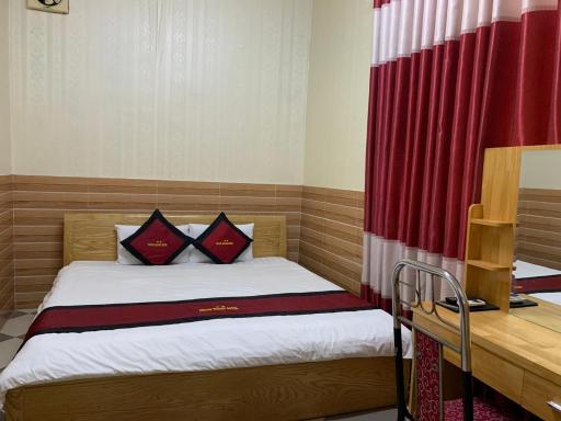 KHÁCH SẠN PHỤNG HOÀNG - Housity