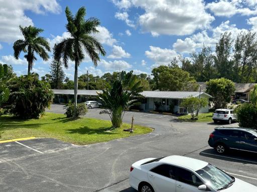 Conty's Motel - Housity
