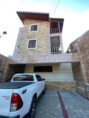 Aluguel Apto. Triplex Guaramiranga. - Housity