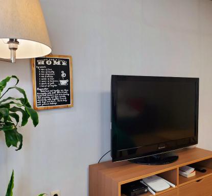 Cozy - Warm Studio - Hizvo