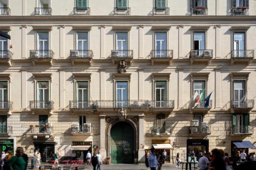 Napolit'amo Hotel Principe - Housity