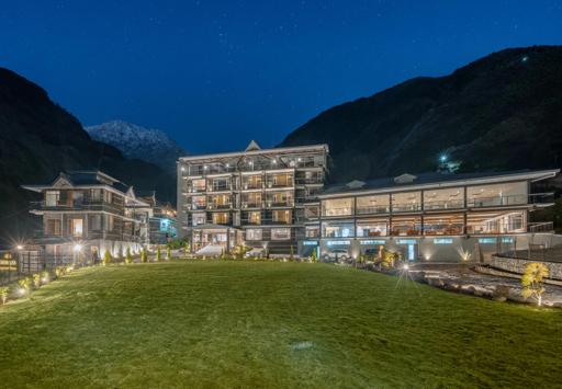Great Empire Hotel - Housity