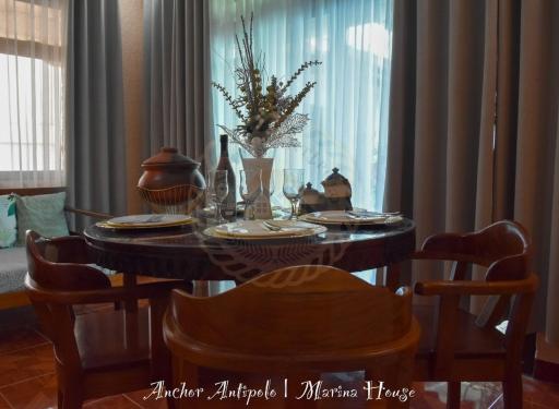 Marina House- Owner's Cabin - Housity