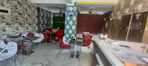 Hotel Monal - Housity
