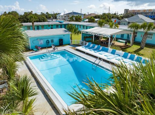 Bahama Breeze Suites - Housity
