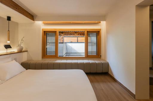Luxury hanok with private bathtub - SN07 - Housity