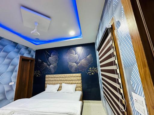 HOTEL THE PUNJAB KING -- MODERN DHABA, BAR, SUITE ROOMS -- Special for Families, Couples, Corporate, Group Travelers - Housity