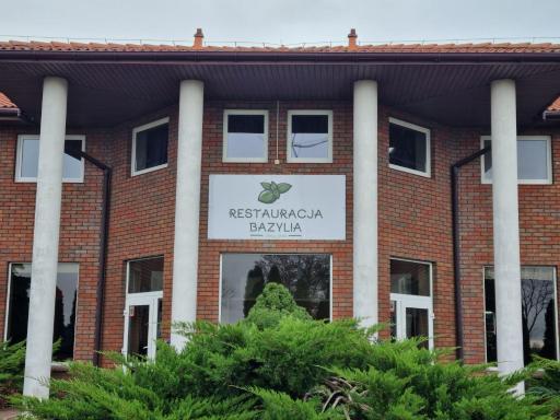 Zajazd Bazylia - Housity