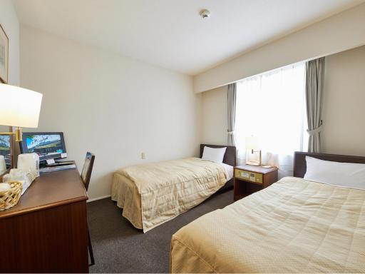 Ichihara Marine Hotel - Housity
