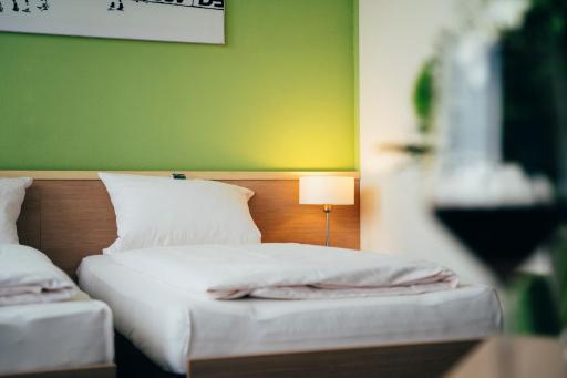 business & conference Sporthotel Großwallstadt - Housity
