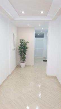 Bonito apartamento en Barrio Calvo Sotelo - Housity