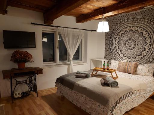 The Cottage - Housity