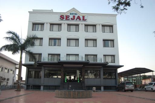 Hotel Sejal Inn - Housity