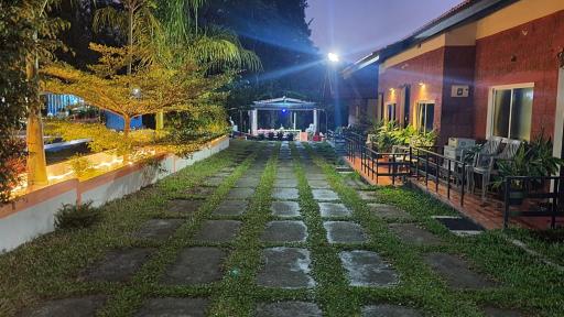 Redrock homestay - Housity