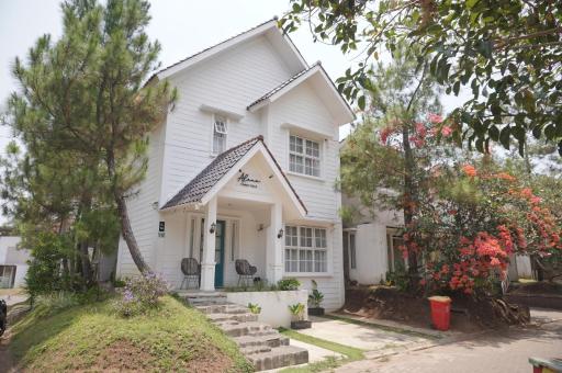 Alana Family Vila - Housity