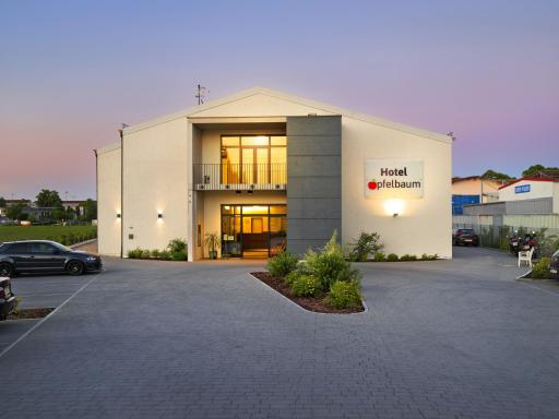 Hotel Apfelbaum - Housity