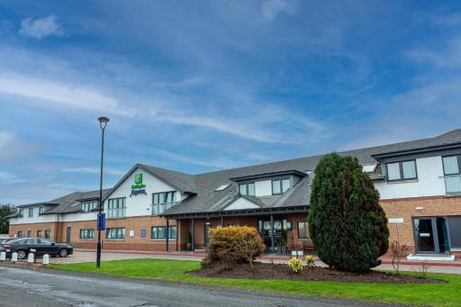 Holiday Inn Express Edinburgh Airport, an IHG Hotel - Housity