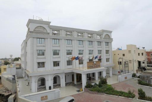 Hotel Roma Kristo, Dwarka - Housity