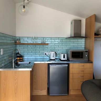 Ruby Bay Loft Accommodation - Housity