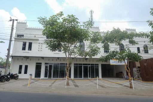 RedDoorz near Terminal Bus Purwokerto - Housity