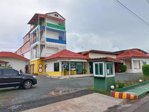 โรงแรมแอมไอม่อน - Am Amoonds Hotel - Housity