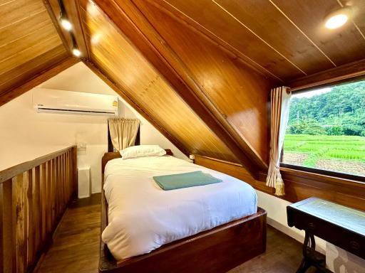 Ban Kaew Mo Ra Glamping & Restaurant - Housity