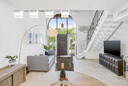 Luxury Pool Villa at St. James UNIT E, Pet Friendly - Housity