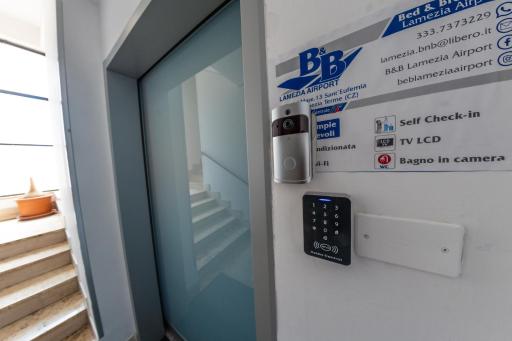 B&B Lamezia Airport - Housity