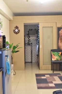 Chillax Condotel - Shore Residences - Housity
