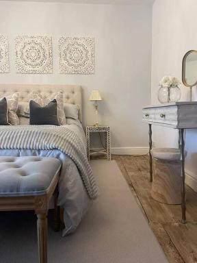 Entire Georgian luxury house - 3 Storey- High St Henley-in-Arden -Two bedrooms-Sleeps 4 people Close to Stratford upon Avon - Warwick - Solihull - NEC - Housity
