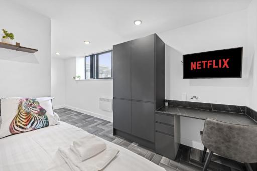 Graduation Studios - Housity
