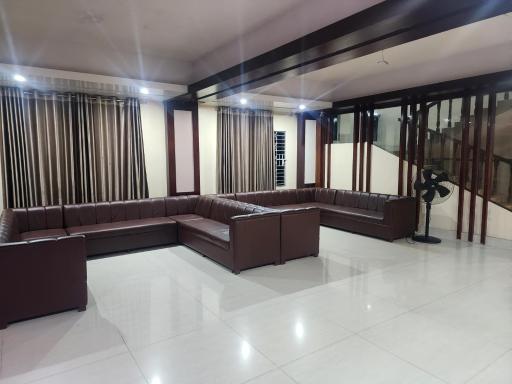 Urmee Guest House - Housity