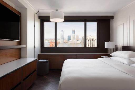New York Marriott Downtown - Housity