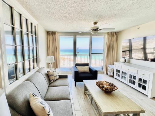 Beachfront Retreat- "The Getaway" - Hizvo